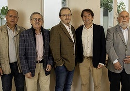 Los cinco fundadores del Liceo de Jerez. De izquierda a derecha, Genaro González, Álvaro García, Rafael Morales, Feliciano Correa y José Márquez.