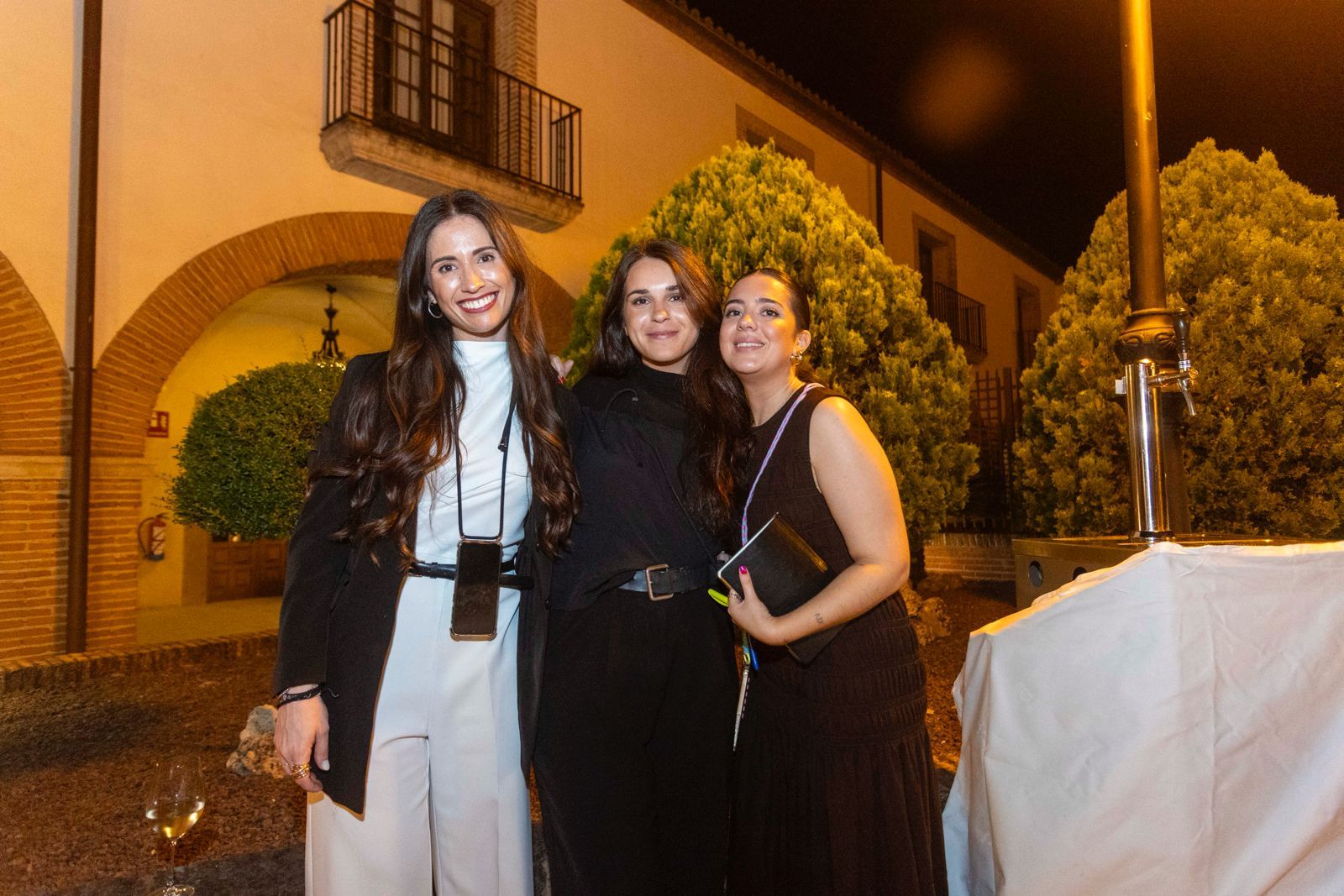 Lidia Salguero, María Borrero y Gloria Jover.