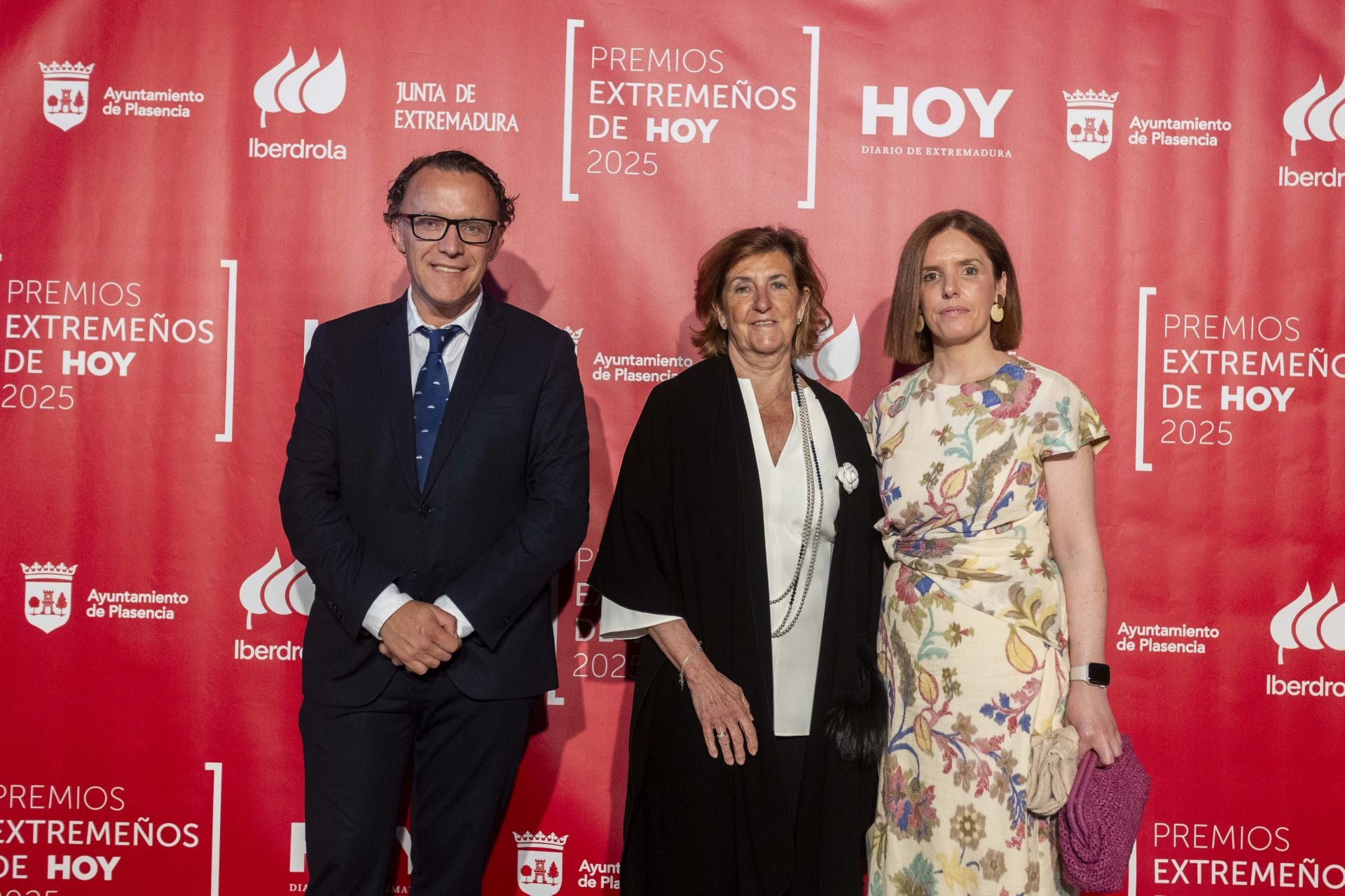 Jesús Regidor, Pilar García Ceballos-Zúñiga y Leonor García.