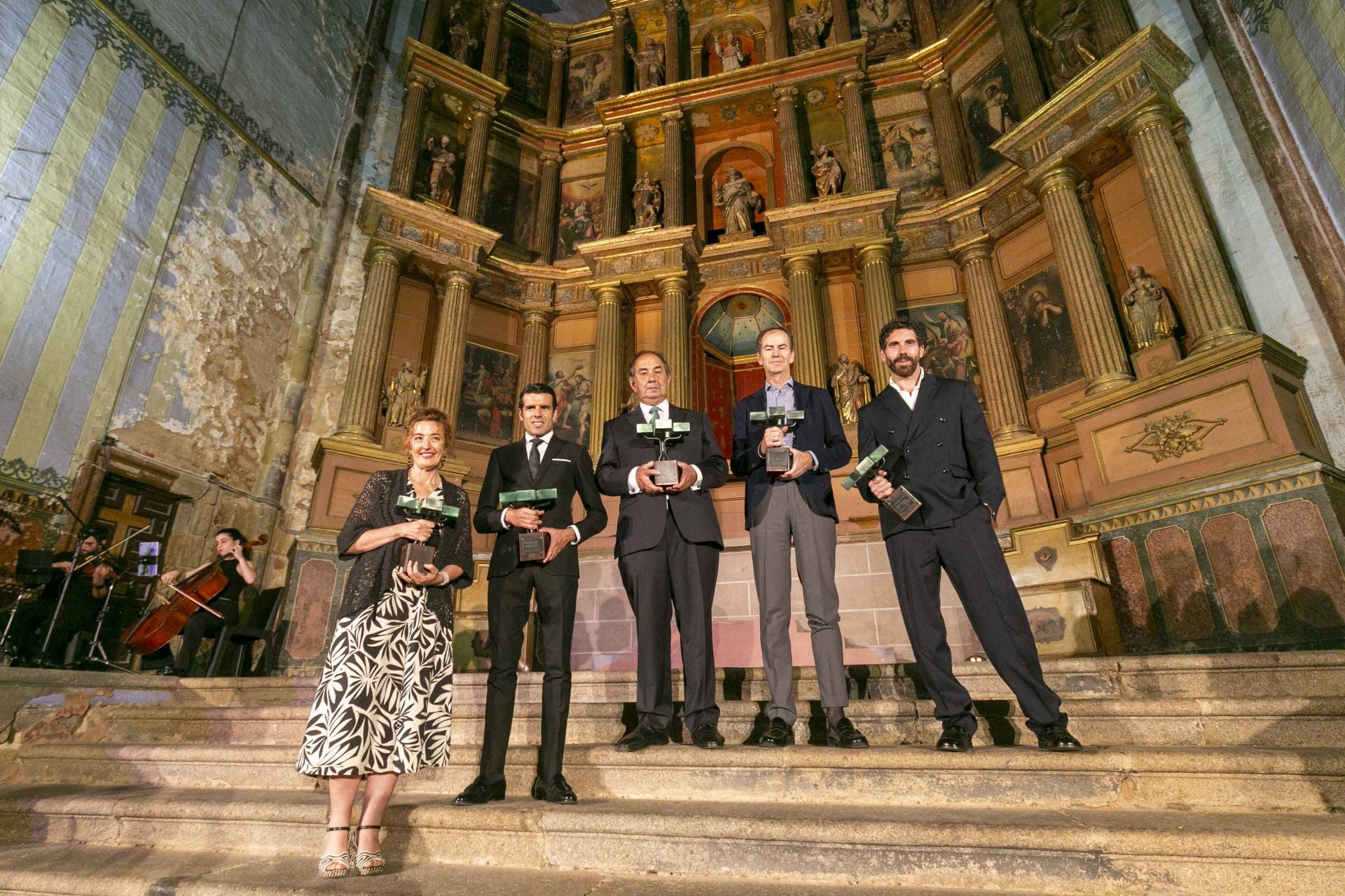 Javier Sánchez Medina, José Ramón Oliva, Cecilio Oliva, Emilio de Justo y Esther Cobo, nuevos Extremeños de HOY