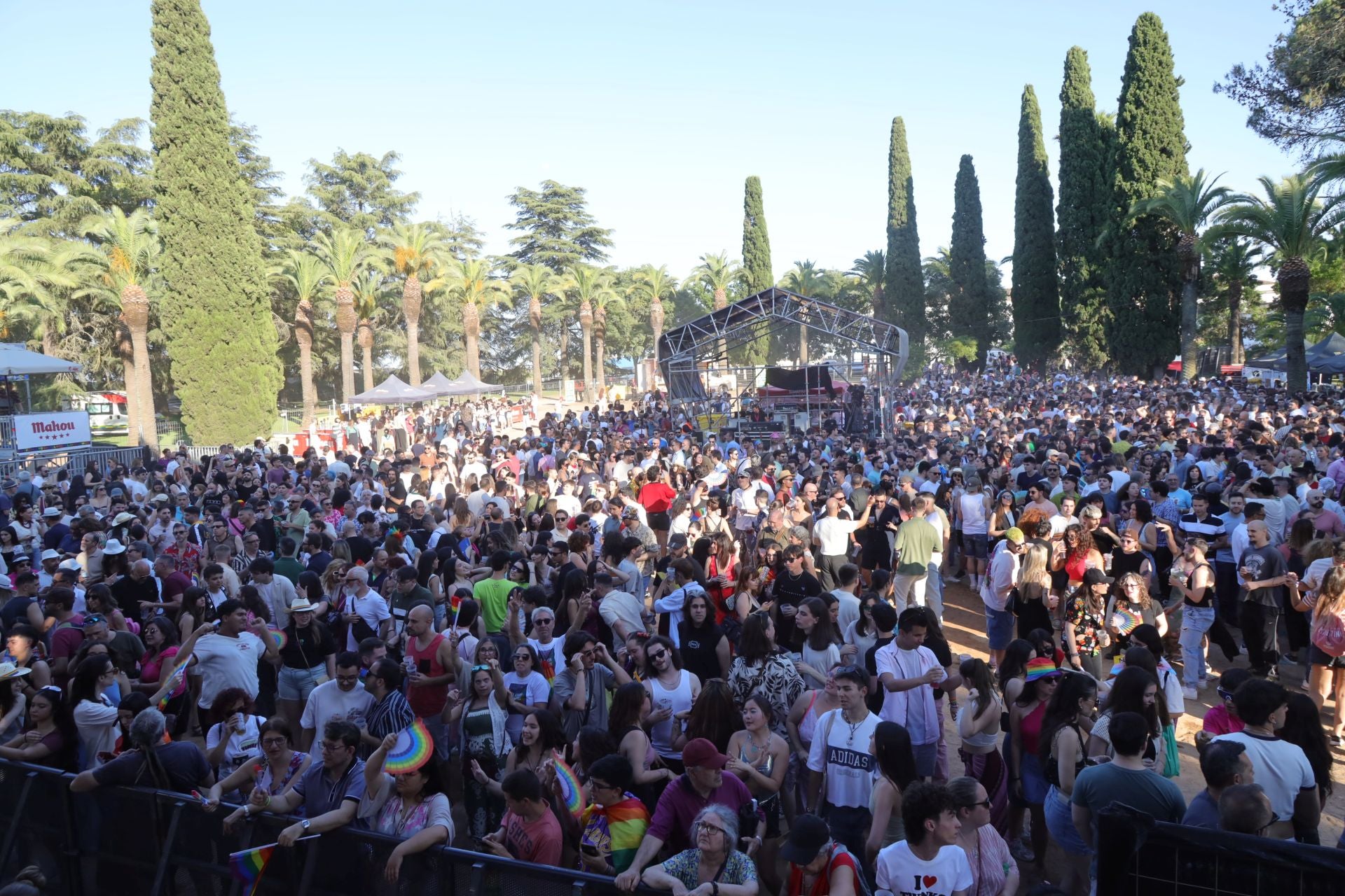 Las mejores imágenes de la fiesta de Los Palomos en Badajoz