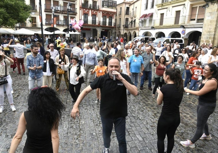 La Feria de Plasencia acogerá por primera vez una verbena para mayores