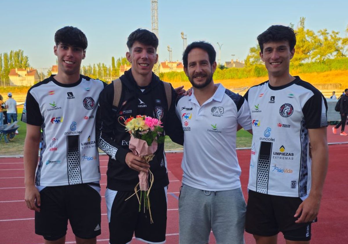 Jorge Hernández bate los récords de España sub-20 en los 100 metros y el relevo 4x100