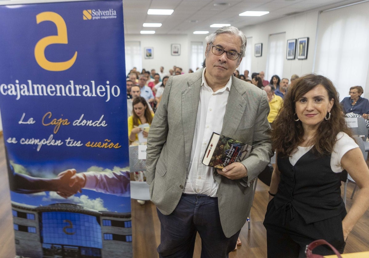 Juan Manuel de Prada: «La inteligencia artificial nos va a atrofiar la cabeza»