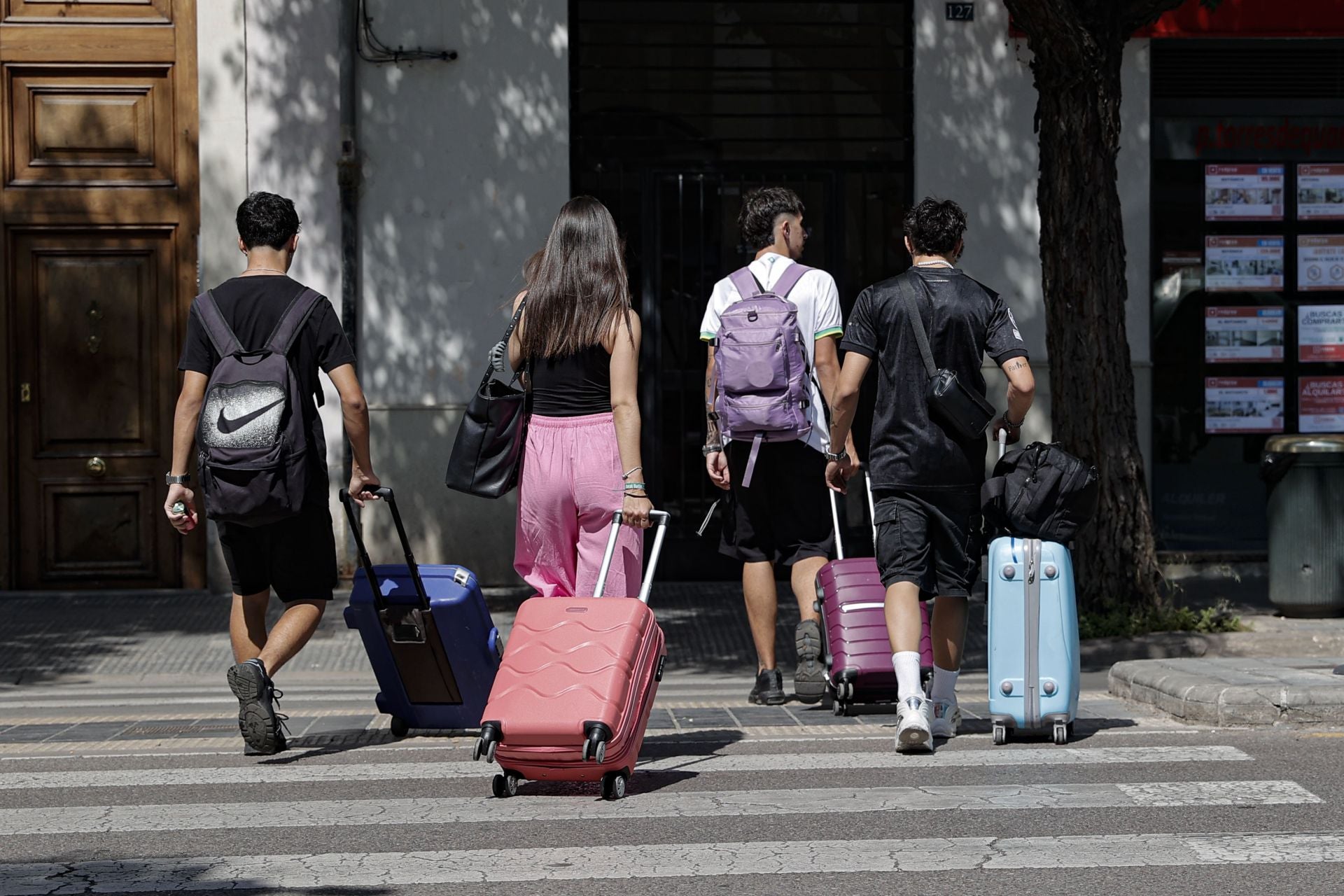 Verano Joven 2025: requisitos, fechas y cómo solicitar los descuentos