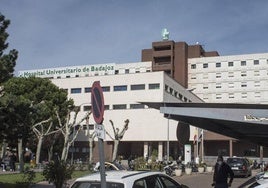 En estado grave un trabajador de 44 años tras caer desde seis metros de altura en Zahínos