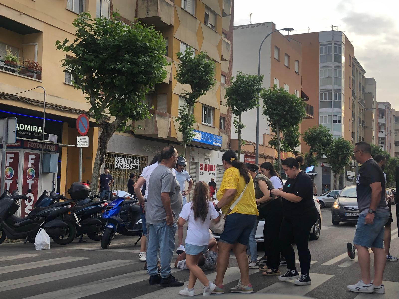 Un coche atropella a un peatón en Ricardo Carapeto