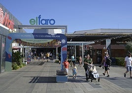 Centro comercial El Faro.