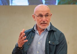 Luis de la Fuente durante su charla.