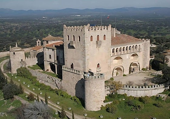 Castillo de Piedrabuena, en San Vicente de Alcántara.