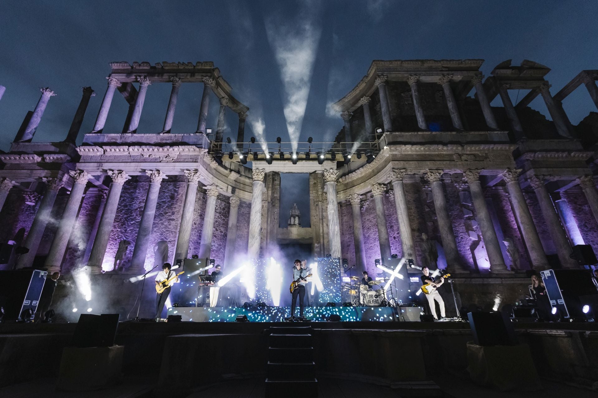 Fotos | Así ha sido el concierto de Lori Meyers en el Teatro Romano de Mérida