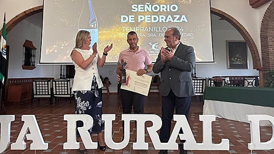 El vino Señorío de Pedraza gana el premio Gran Espiga de Caja Rural de Extremadura