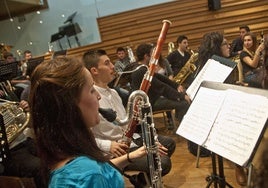 La Banda del Conservatorio Superior de Música 'Bonifacio Gil' durante un ensayo en una imagen de archivo.