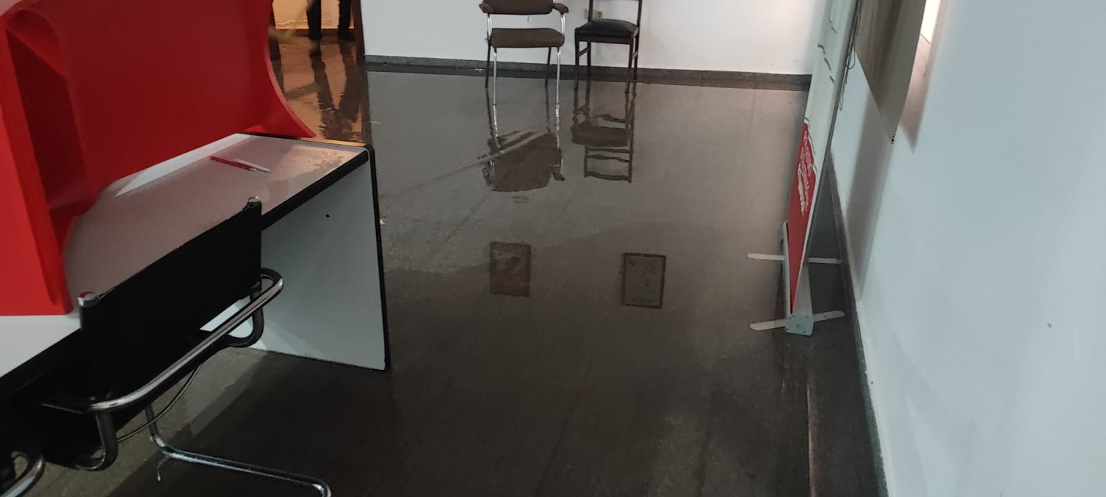 Fotos | Así ha quedado Los Santos de Maimona tras la tormenta de agua y granizo