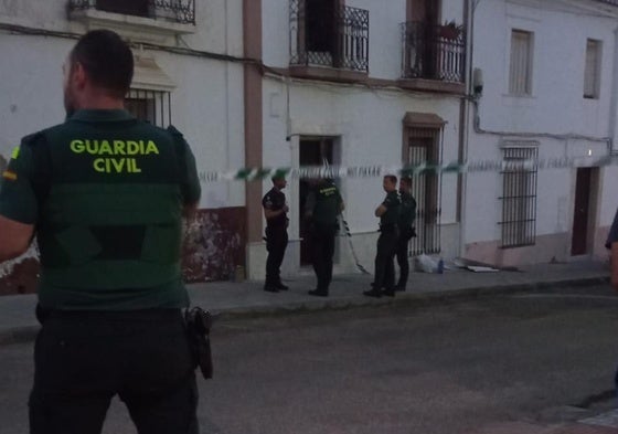 Fachada de la vivienda en la que se ha producido el incendio.