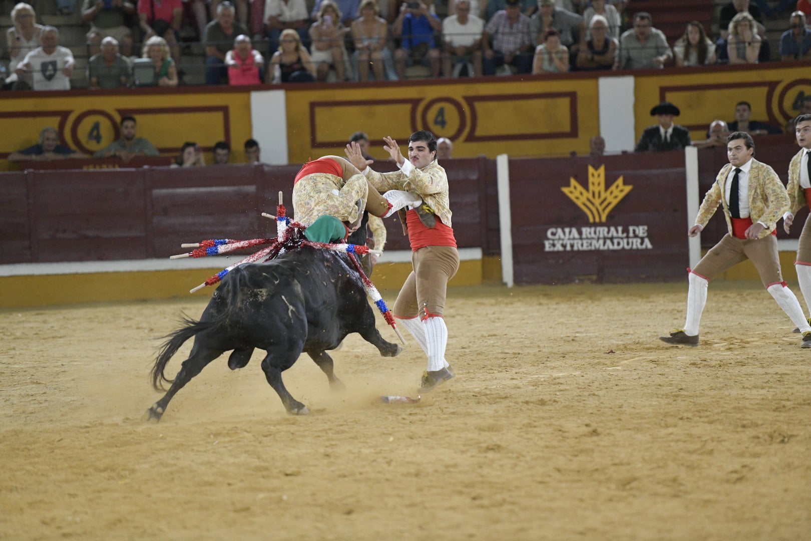 Fotos | Las mejores imágenes de la primera corrida de toros de la feria de San Juan de Badajoz 2025