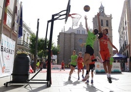 La última parada del Street Basket de la Fundación José Manuel Calderón contó con más de 200 inscritos.