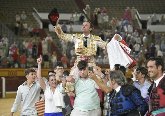 Antonio Ferrera ha cortado tres orejas en la Feria de San Juan 2025.