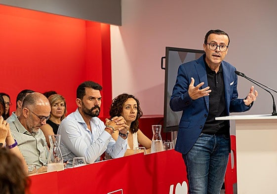 Miguel Ángel Gallardo interviene en el Comité Regional del PSOE de Extremadura.