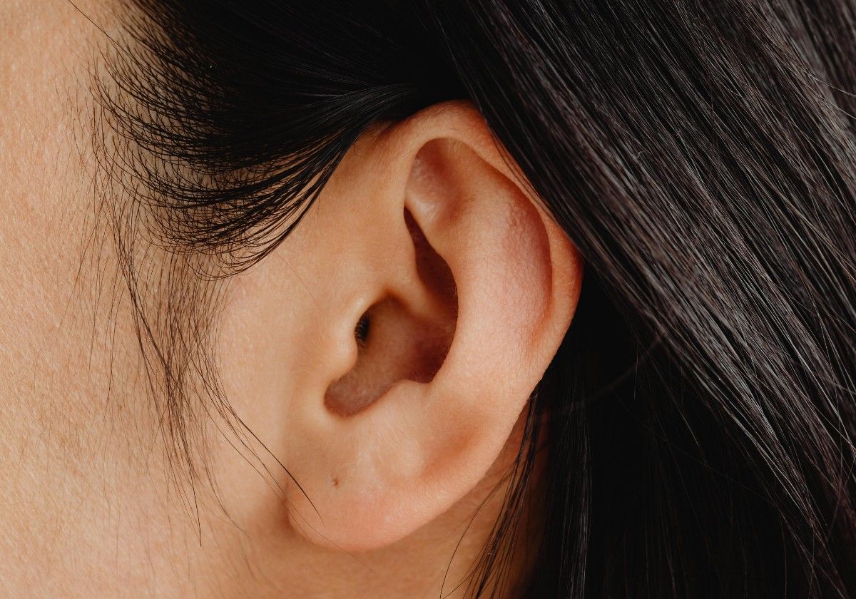 La cera de los oídos, posible indicador para la detección precoz del párkinson