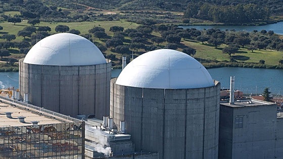Ninguna empresa se presenta a la licitación para iniciar el desmantelamiento de Almaraz