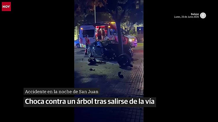 Suceso en Badajoz | Choca contra un árbol tras salirse de la vía en Sinforiano Madroñero en la noche de San Juan