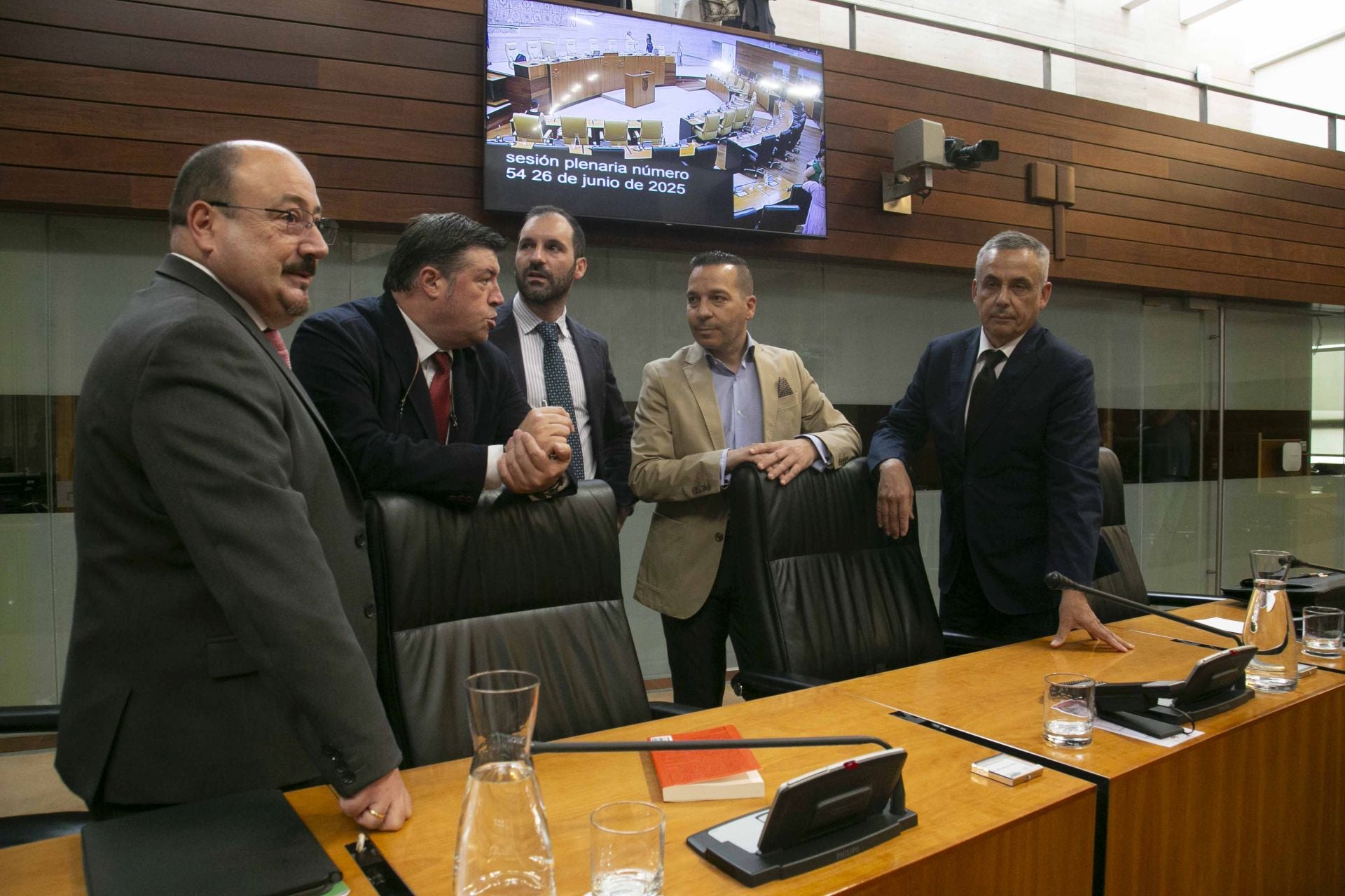 El debate sobre el estado de la región, en imágenes