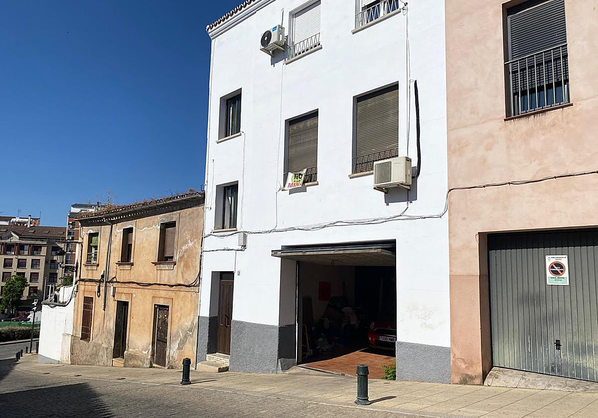Un hombre sufre quemaduras en el incendio de una vivienda en Cáceres | Hoy