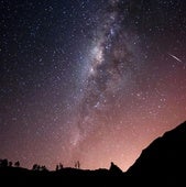Perseidas y Delta Acuáridas: cuándo y dónde ver las lluvias de estrellas este verano
