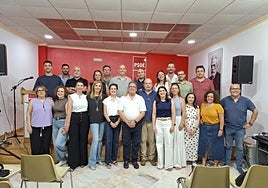 Foto de familia de la nueva ejecutiva local socialista de la ciudad.