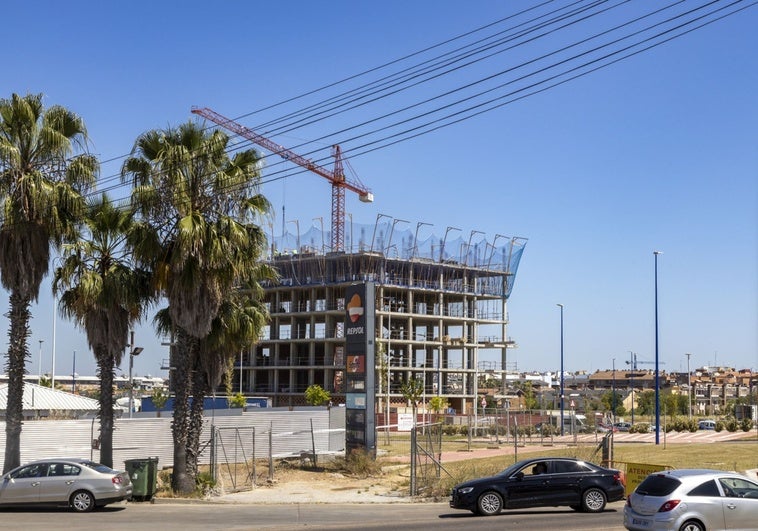 La Junta construirá 500 viviendas en seis barriadas de Badajoz