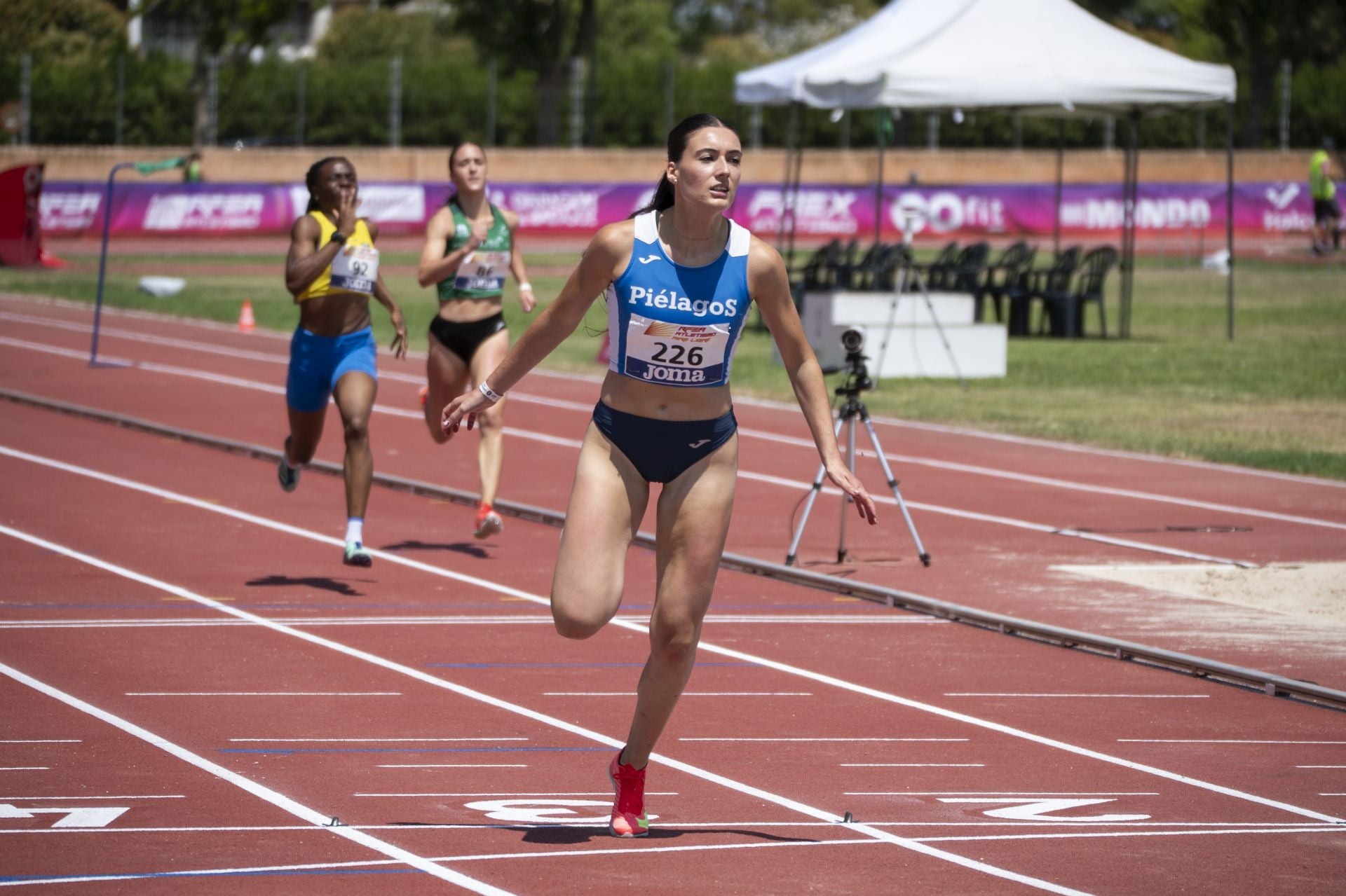 Cerca de 800 atletas se dan cita en el Campeonato de España Sub23 de Atletismo en Badajoz