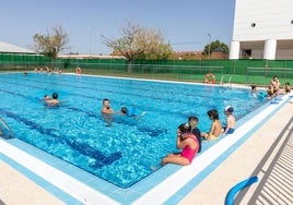 La piscina municipal acogerá actividades de sensibilización mañana y el próximo viernes.
