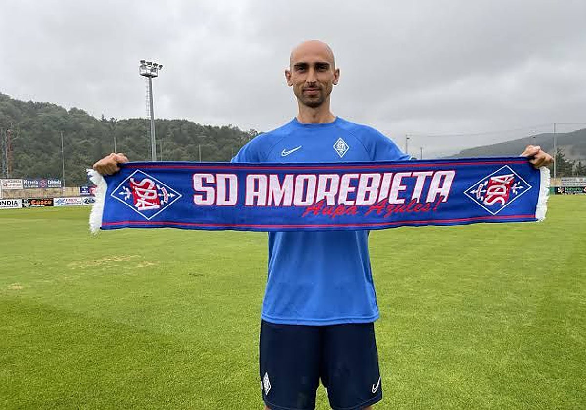 Gorka Iturraspe durante su etapa como jugador del Amorebieta.