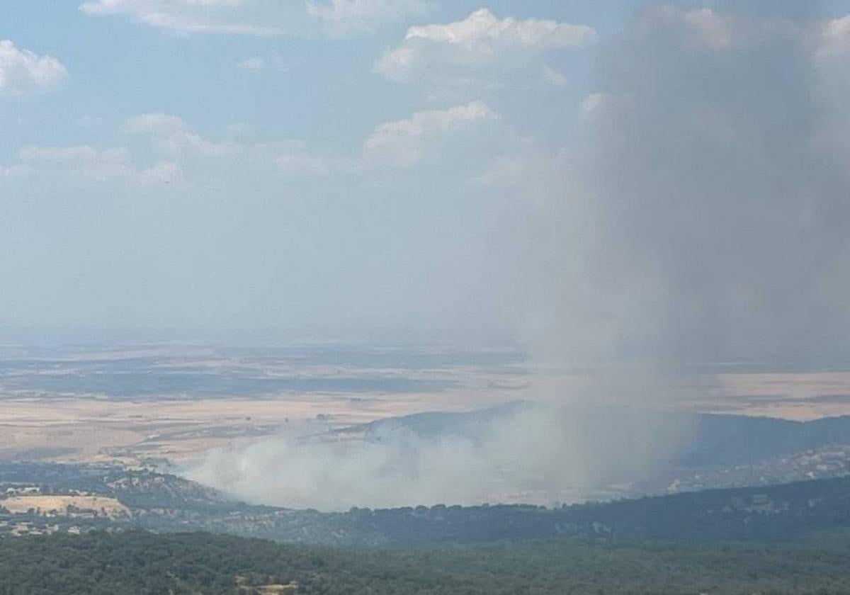 Incendio declarado cerca de la población de Madroñera.