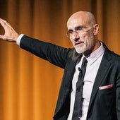 El Dr. Arthur Brooks, experto en felicidad, explica cómo ser más felices en tres pasos