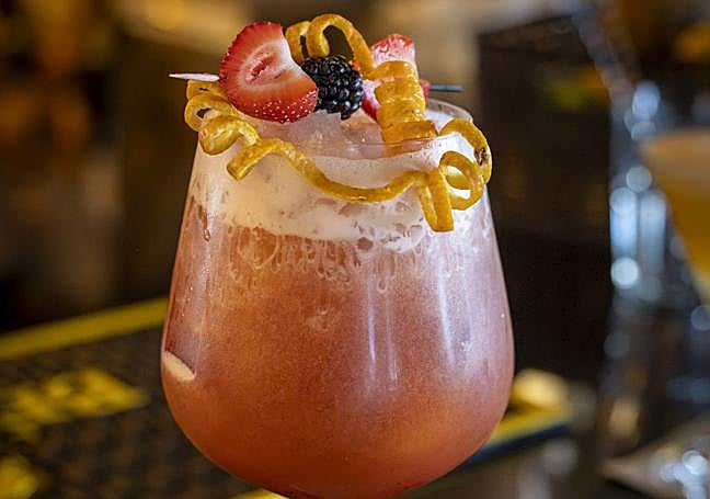 Tormenta de Pasión es un cóctel propio de Carnívora.