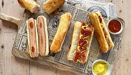 Perritos calientes con pan de hojaldre