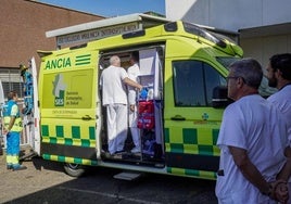 Ambulancia en un hospital extremeño.
