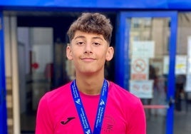 Fernando González, campeoón de España infantil en 100 braza.