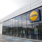Entrada de un supermercado Lidl.
