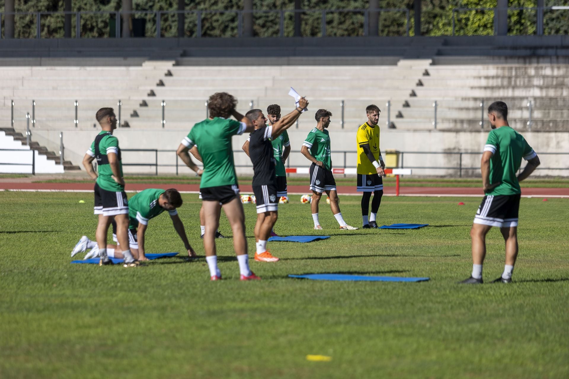 Fotos | El Cacereño comienza su pretemporada