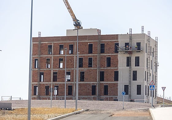 Imagen del edificio principal del CIIAE, que está ejecutado al 35,44% y cuenta con laboratorios y despachos.