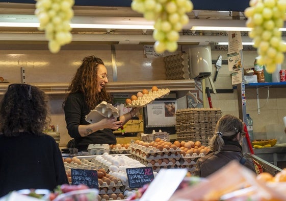 Los huevos son el alimento que más se ha encarecido en la región en el último año.