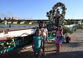 Así ha sido la procesión de la Virgen del Carmen en Badajoz