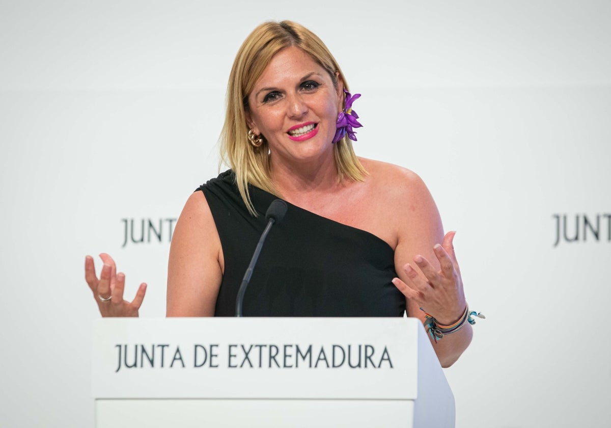 Elena Manzano, consejera de Hacienda de la Junta de Extremadura.