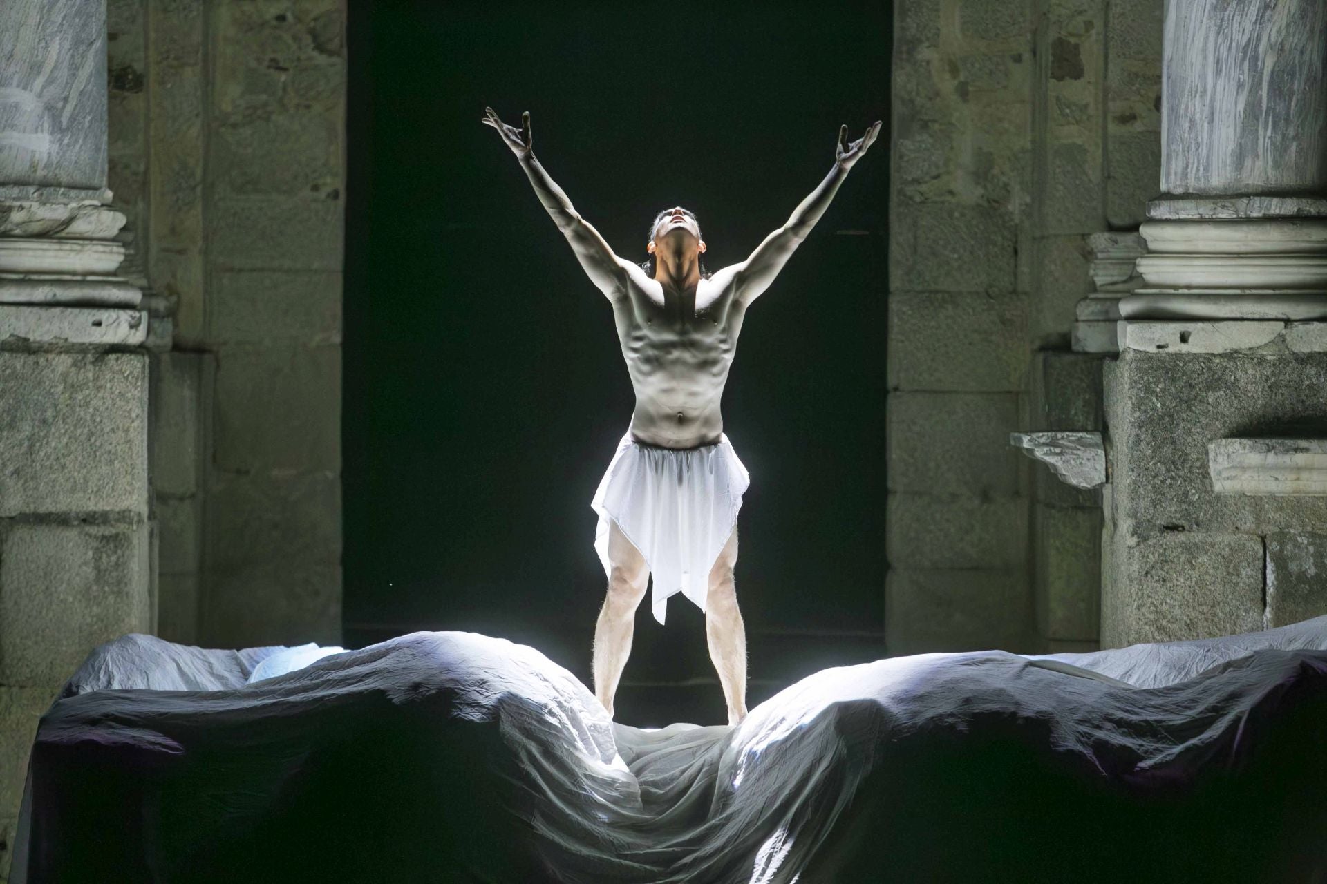 Representación de 'Ifigenia' en el Teatro Romano de Mérida.