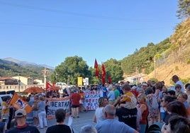 Manifestación en Navaconcejo en apoyo de Cristina, una de 'Las seis de la Suiza'.