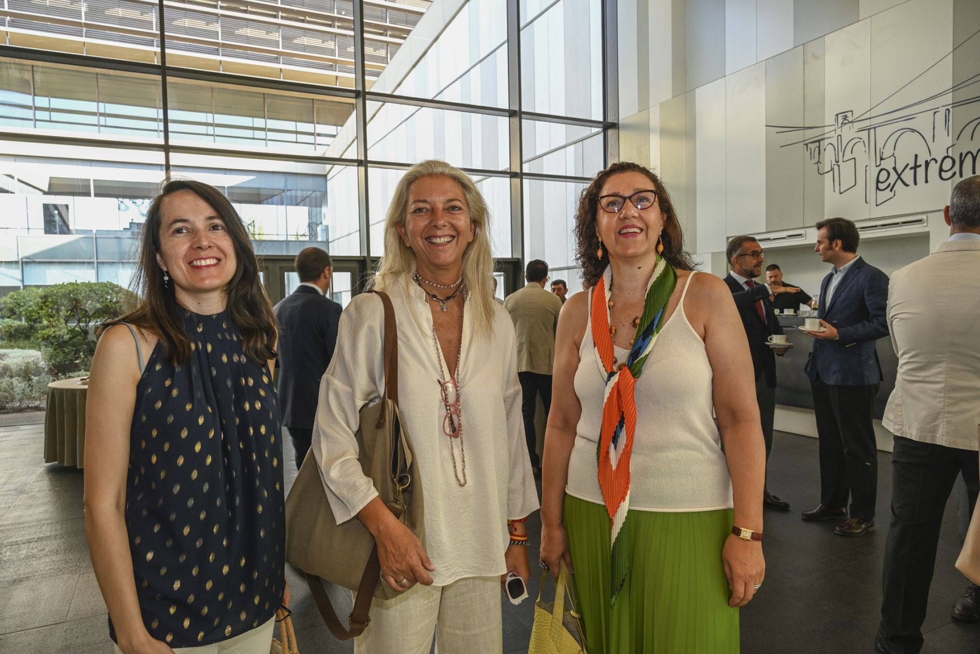 Ana Valentina Ayala, Nuria Arias y María José García.