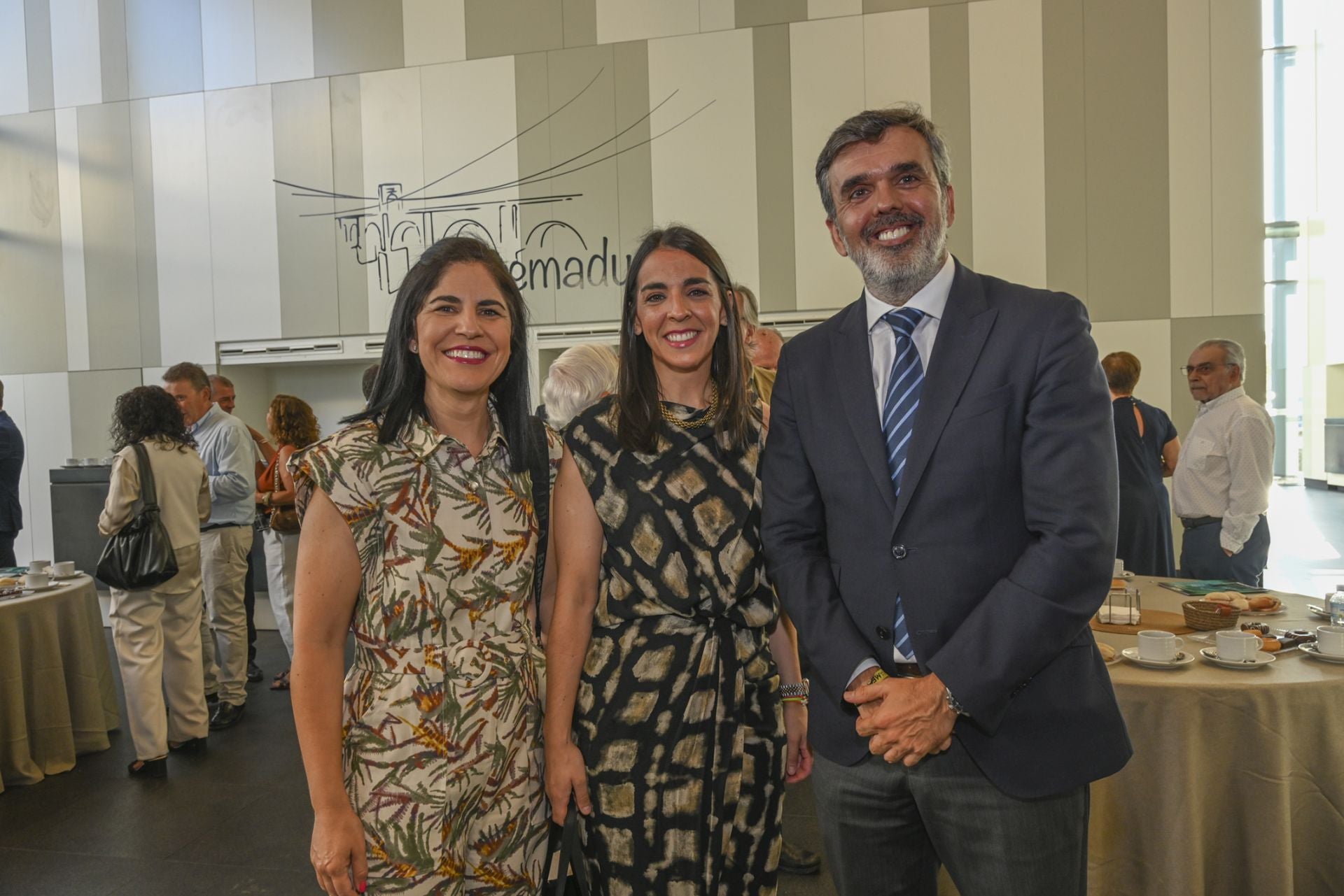 Tania Simón, Natalia Cano y Adrián Urbano. 